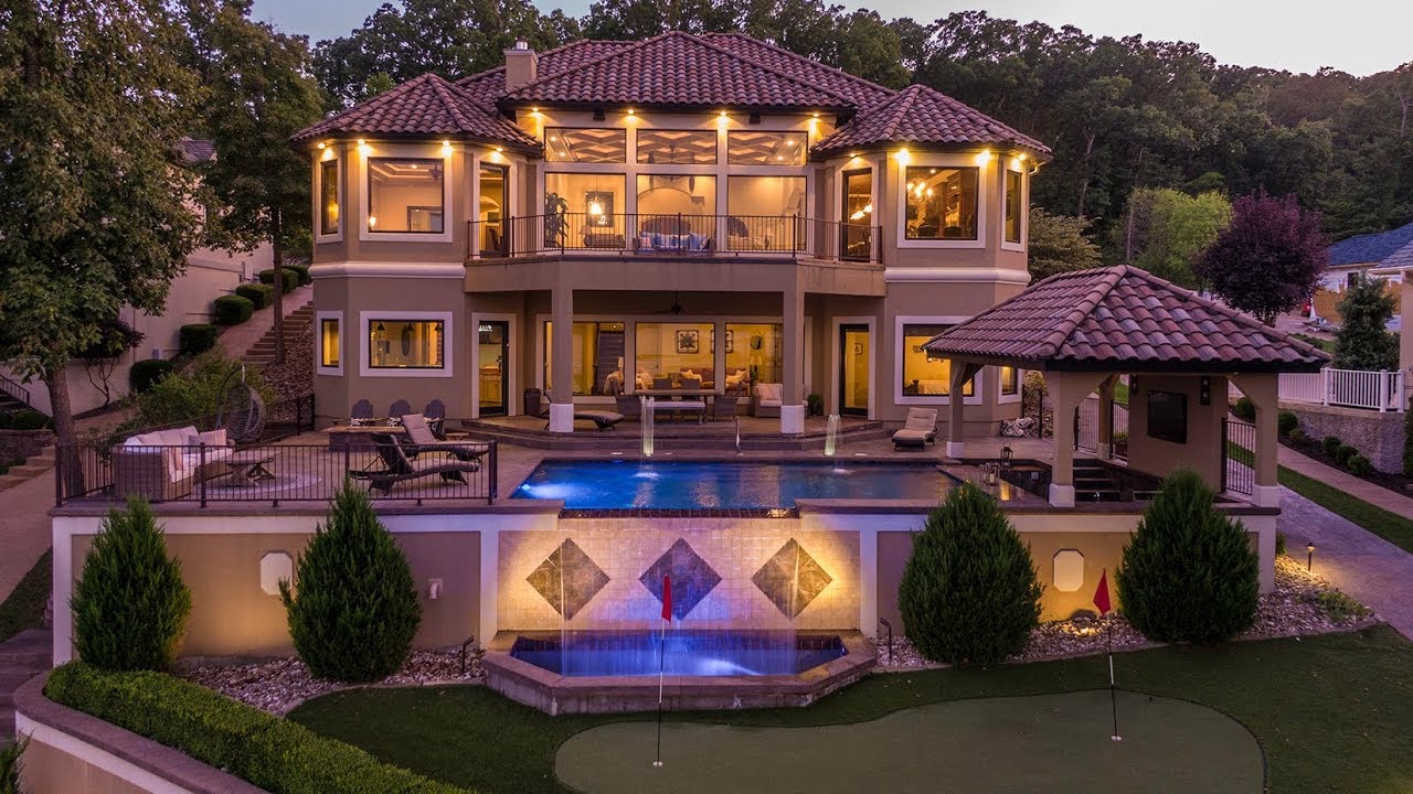 Real Estate Listing | 416 Via Del Lago | Sunrise Beach, Missouri