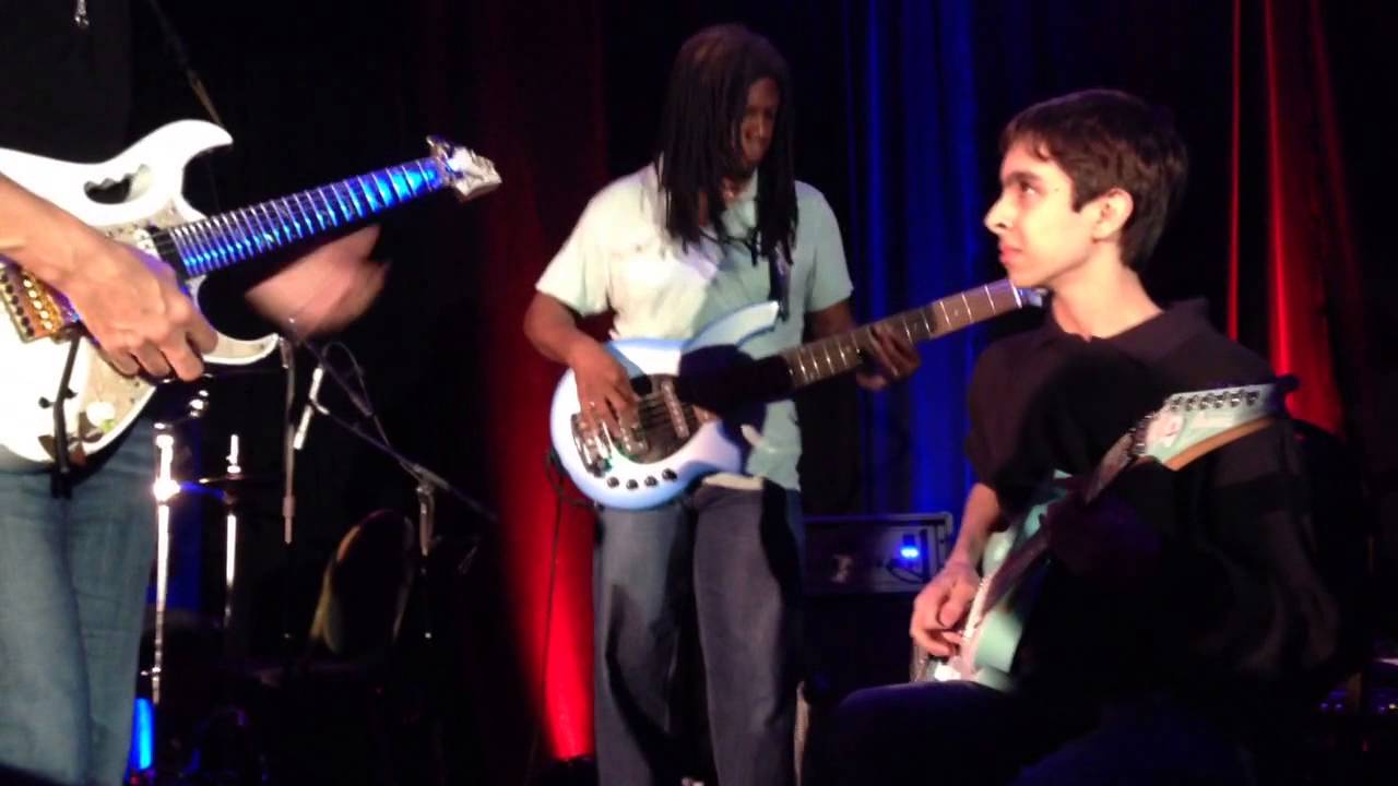Steve Vai & Francisco Tom&aacute;s Jam - Vai Academy 2014