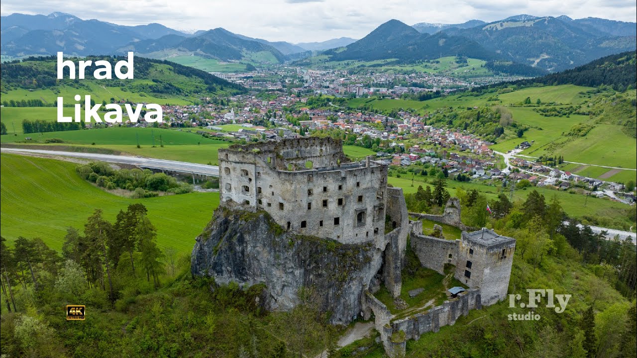 Hrad Likava, výhľady na krásnu krajinu.