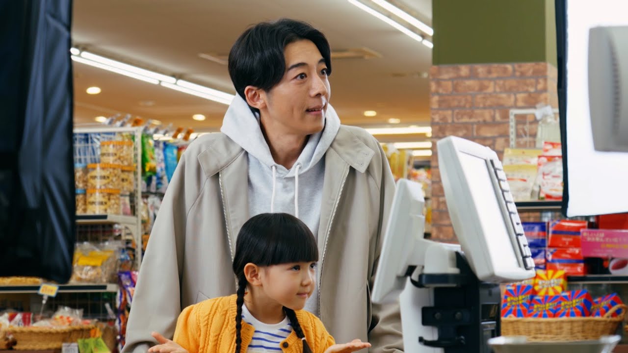 高橋一生、子役が突然のアドリブ！？可愛すぎるNGにほっこり！　「マルハニチロ」企業CM「ラッコの恩返し」篇メイキング