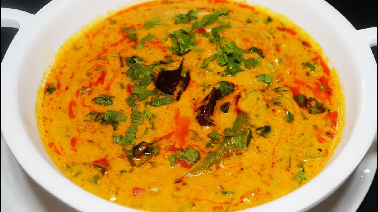 शिमला मिर्च की ऐसी जबरदस्त रेसिपी के आप अकेले ही सारी खालेंगे | Shimla Mirch Kadhi