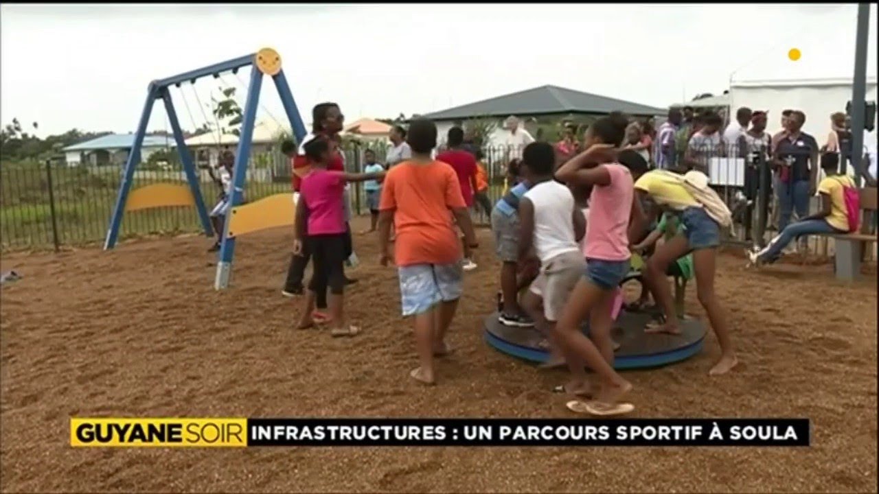 Le quartier de Soula &agrave; Macouria se dote d'une aire de jeux et d'un parcours sportif