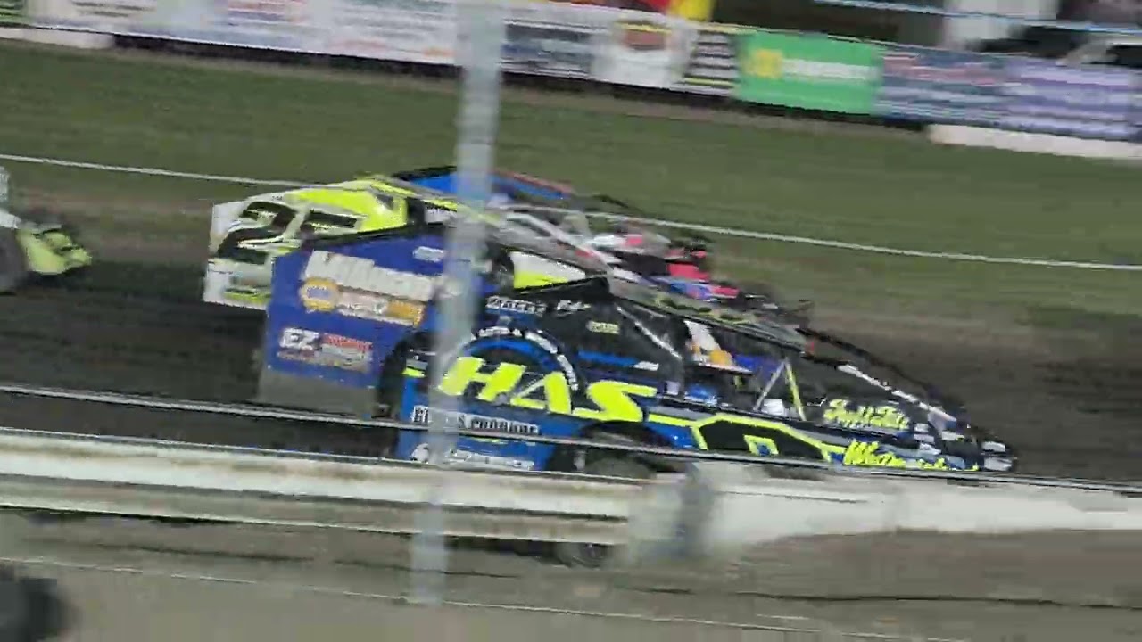 Super Dirtcar Series - O Canada 100 - 4 Wide Parade Lap & Green Flag