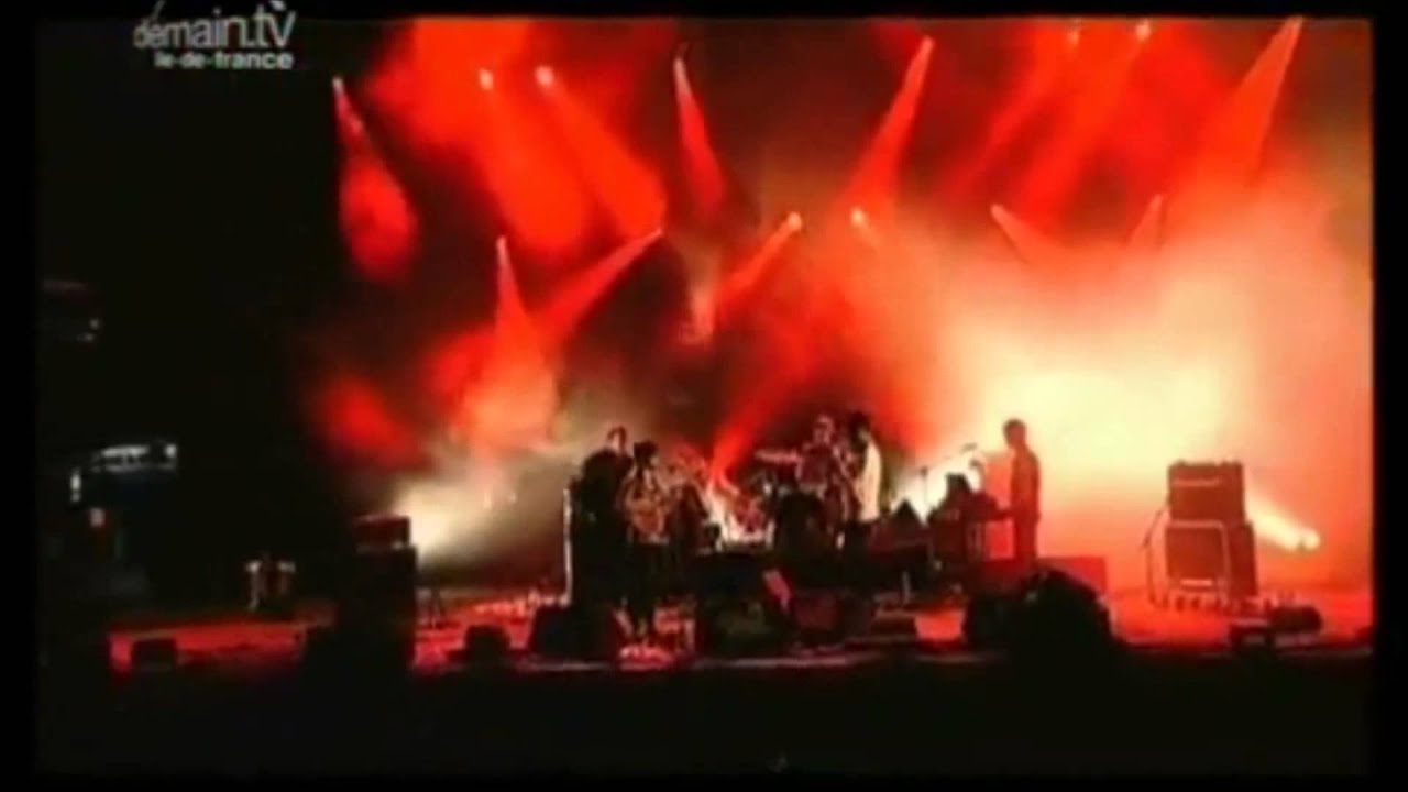 Foals - Olympic Airways & Balloons (Live at La Route du Rock)