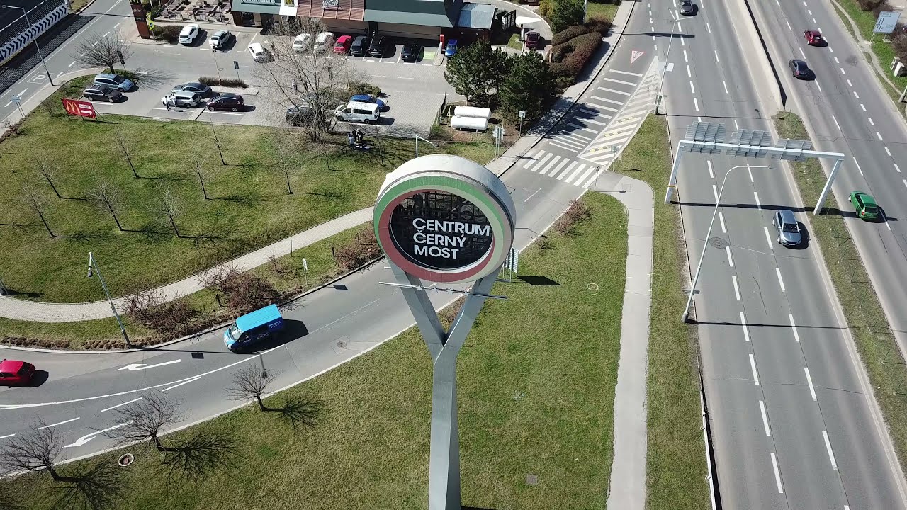 Globus Černý Most Praha - Mavic pro