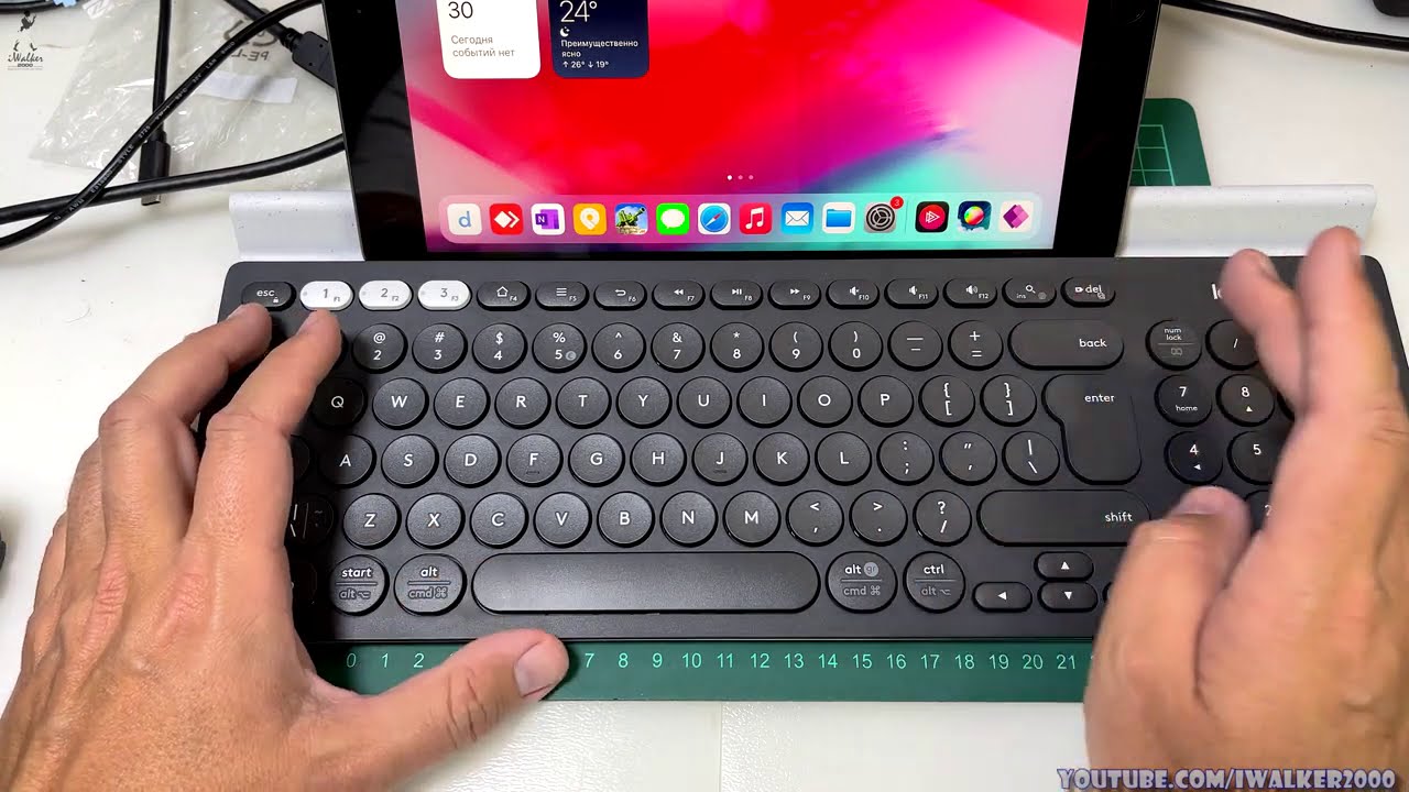 Гаджеты: достаем из коробки клавиатуру Logitech K780, которая раздает сразу четверым по-разному ;)