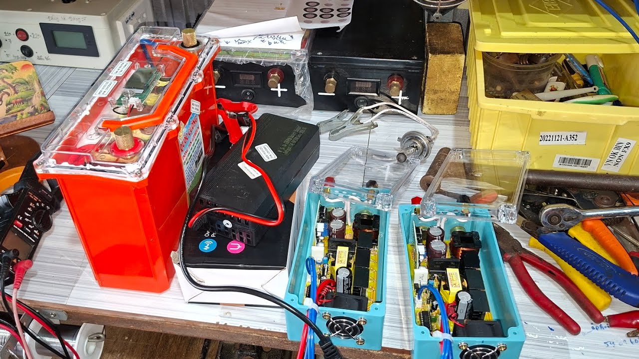 Bộ Pin 12V 30AH chống nước ,kín nước và máy điện tử 2F lớn IGBT và máy sạc Pin