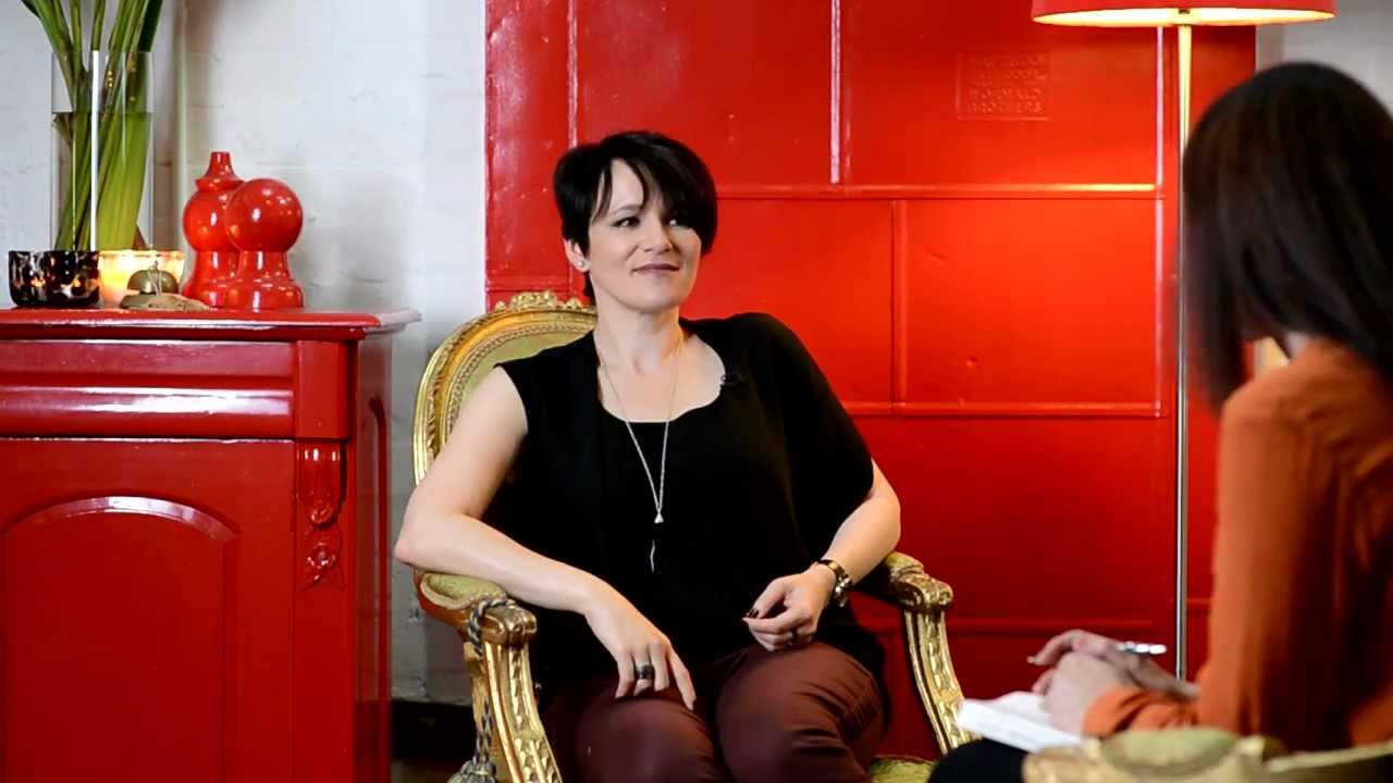 Luxury Weddings Interviews Karen Willis Holmes Couture Bridal Wear