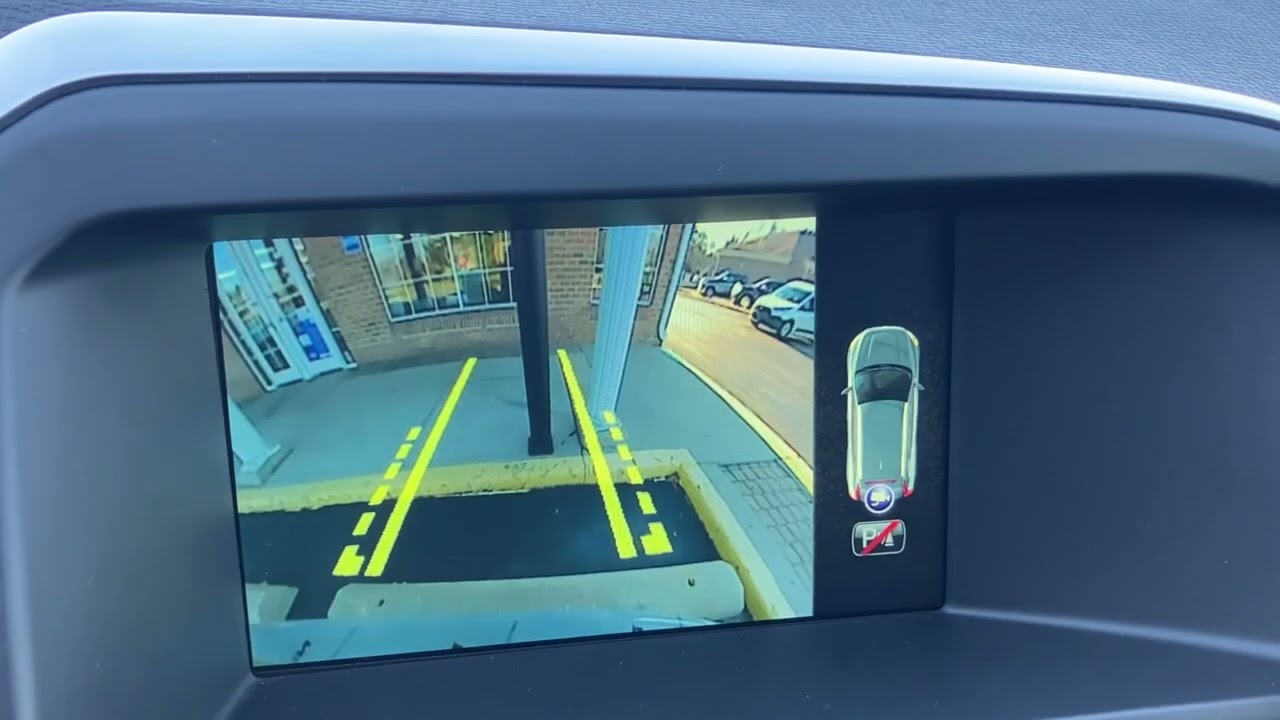 Camera won&rsquo;t turn on when reversing on a volvo xc60 xc70 easy fix