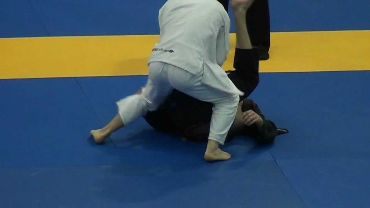 Submission #1139 - Lloyd Cooper vs who?