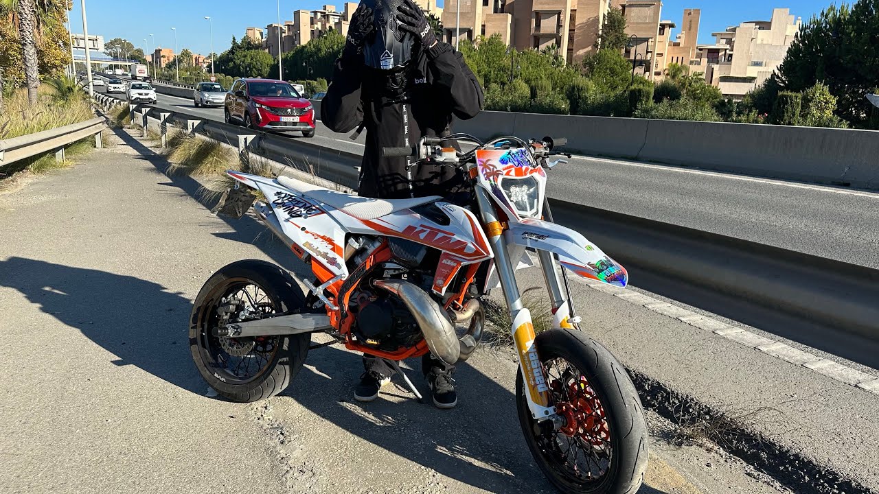 Se Quedó Tirado con la KTM 300 TPI en la Autovía