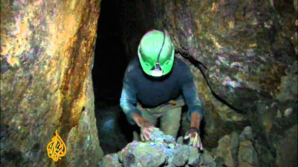 Bolivian mine pits miners against each other