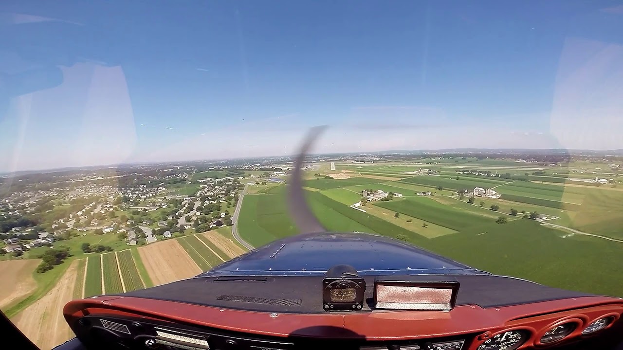 Landing into Lancaster, PA airport Runway 31 with ATC.
