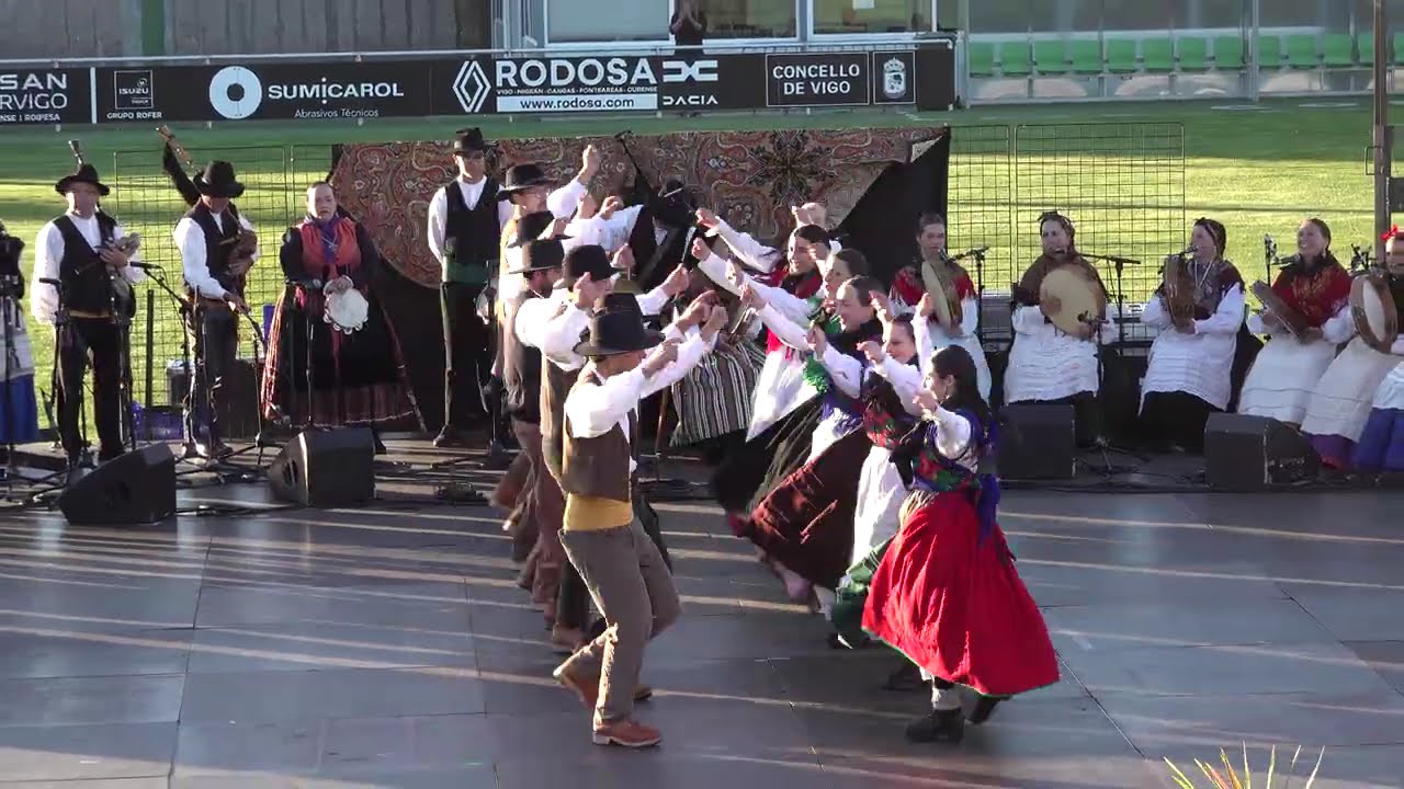 Galician folk dance: Xota de Vilarello