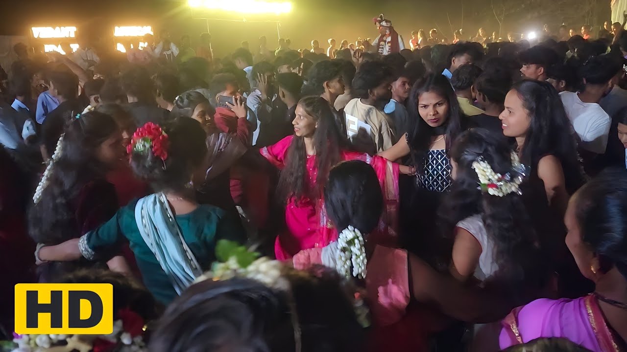 आंबोली गावातील लग्नातिल डान्स 💃 Vedant Dj Musical MH 😍 Radhu Bhai Aadiwasi Dance 💃 