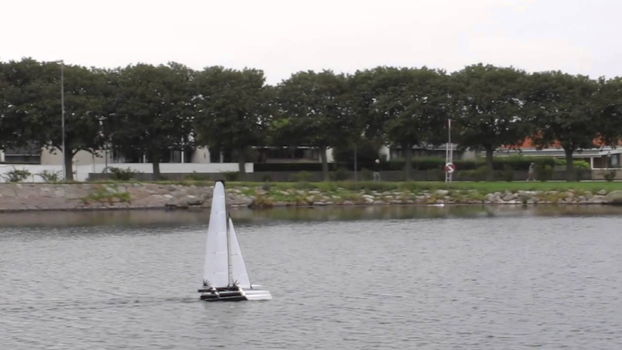 Mini40 trimaran 