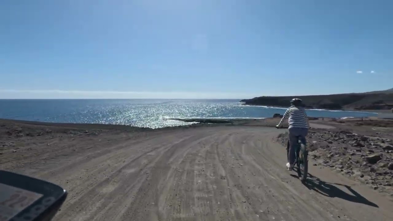 Bonjour à tous. Aujourd'hui, sortie avec Neo. Bienvenue sur ma chaine VTT