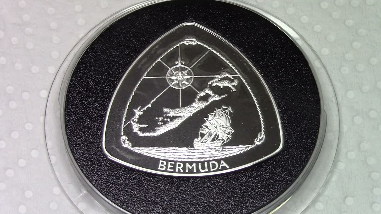 BERMUDA 1996 THREE DOLLAR TRIANGULAR COIN-EPISODE 67