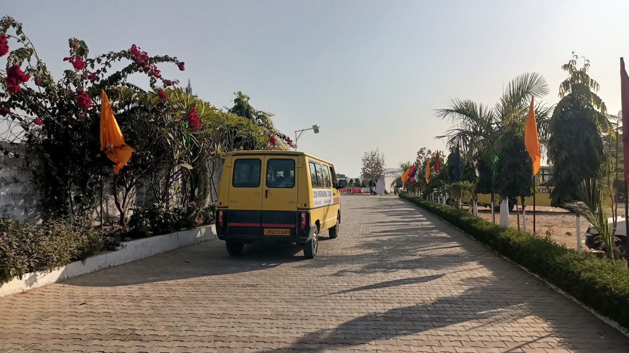 An outer review of Doon International School Jammu. A renowned school  of india