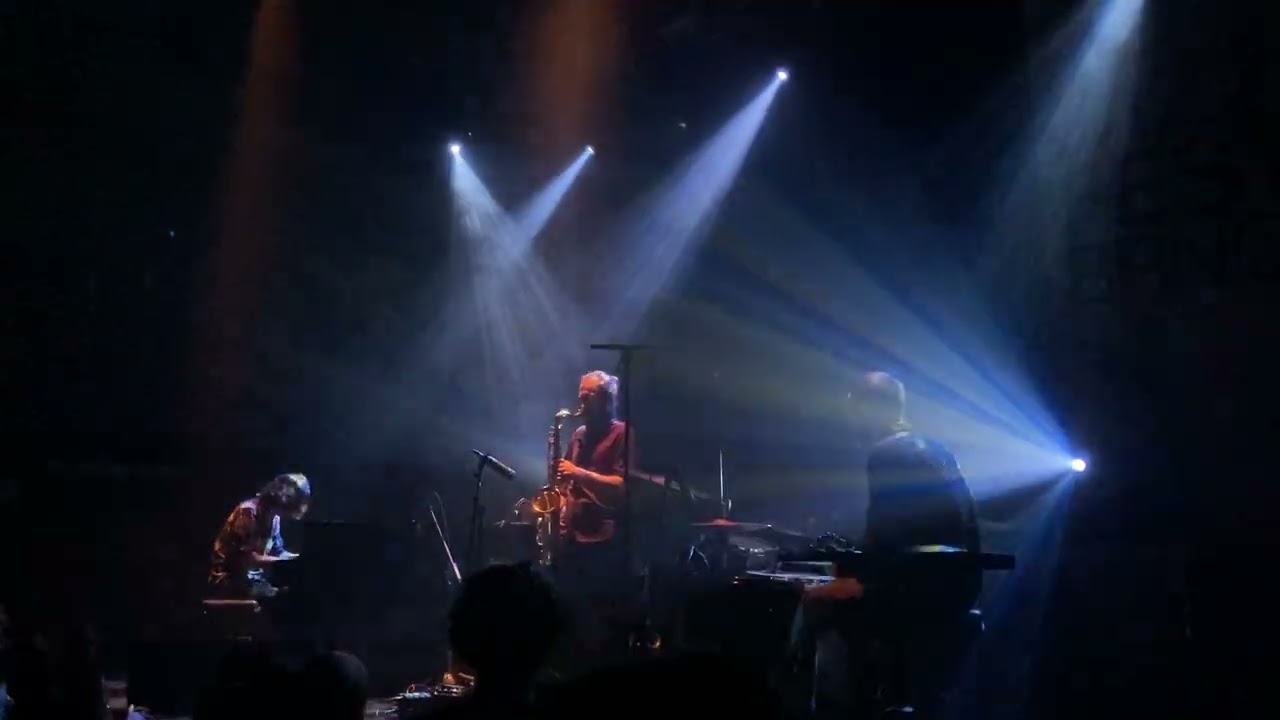Mammal Hands - The Spinner, Live at JazzFest Brno 2025 | Fléda, Brno