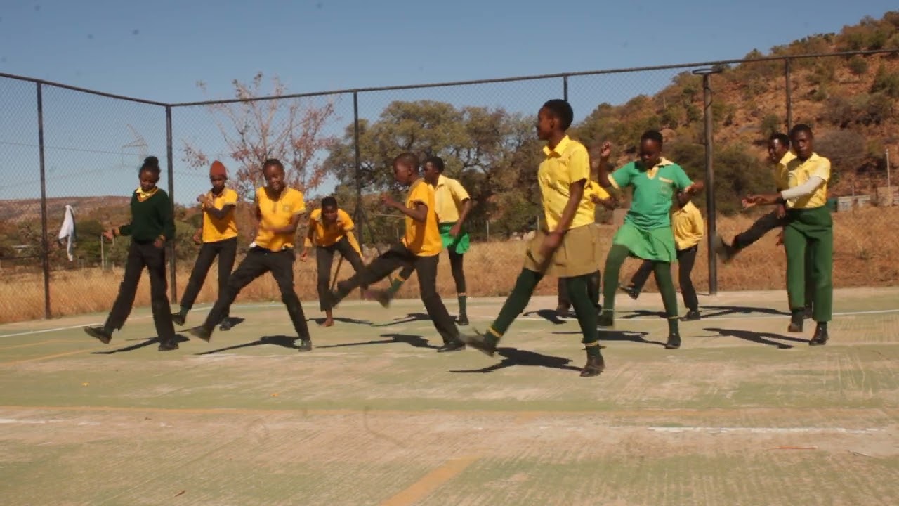 Mango groove dance by grade 7 vukile primary school class of 2024