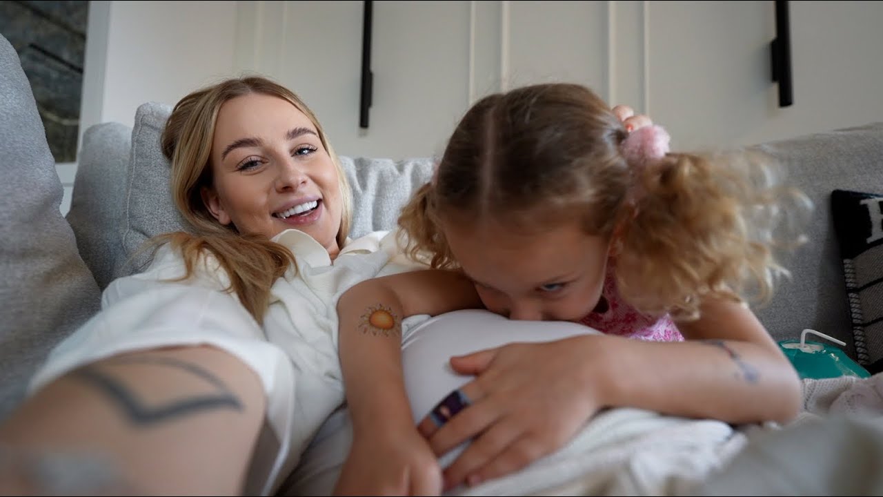 VLOG : MIERZĘ CIĄŻOWE UBRANIA!🤰🏼&hearts;️ | Andziaks 
