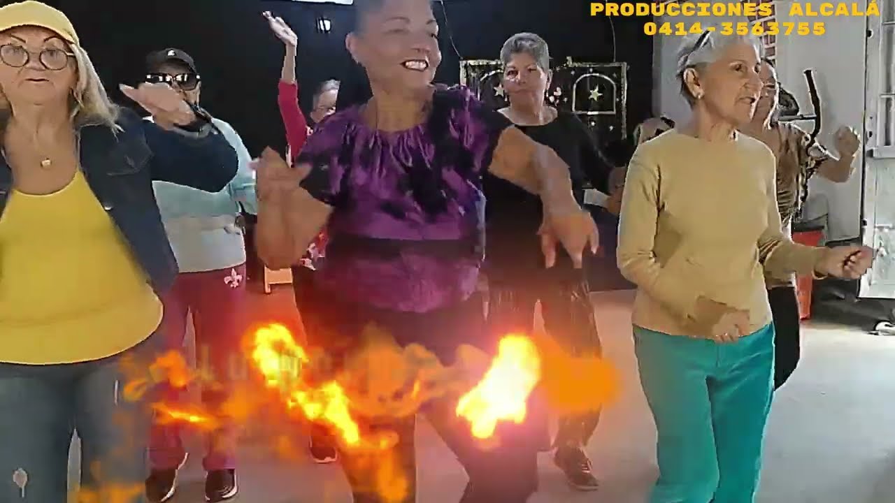 LA PARRANDA DEL SABOR EN CARNAVAL(ABUELOS DE LA FUNDACIÓN SUEÑOS DE PLATA DISFRUTANDO DE UNA SOCA ,,