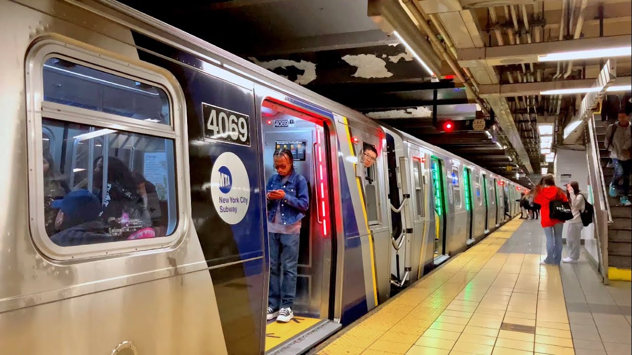New York City Subway 207 St bound R211 A Express Train @ 14 Street
