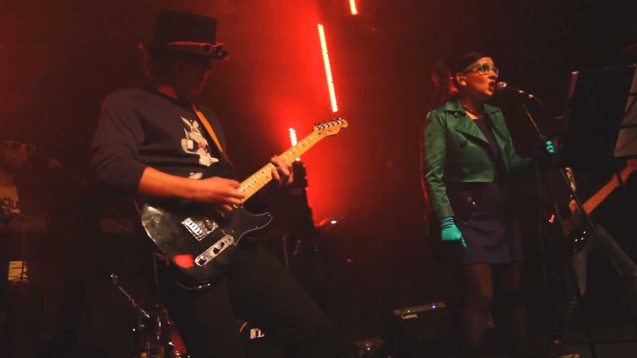 Electric Fence - (I don`t wanna) Think Twice - Live club Wings 2