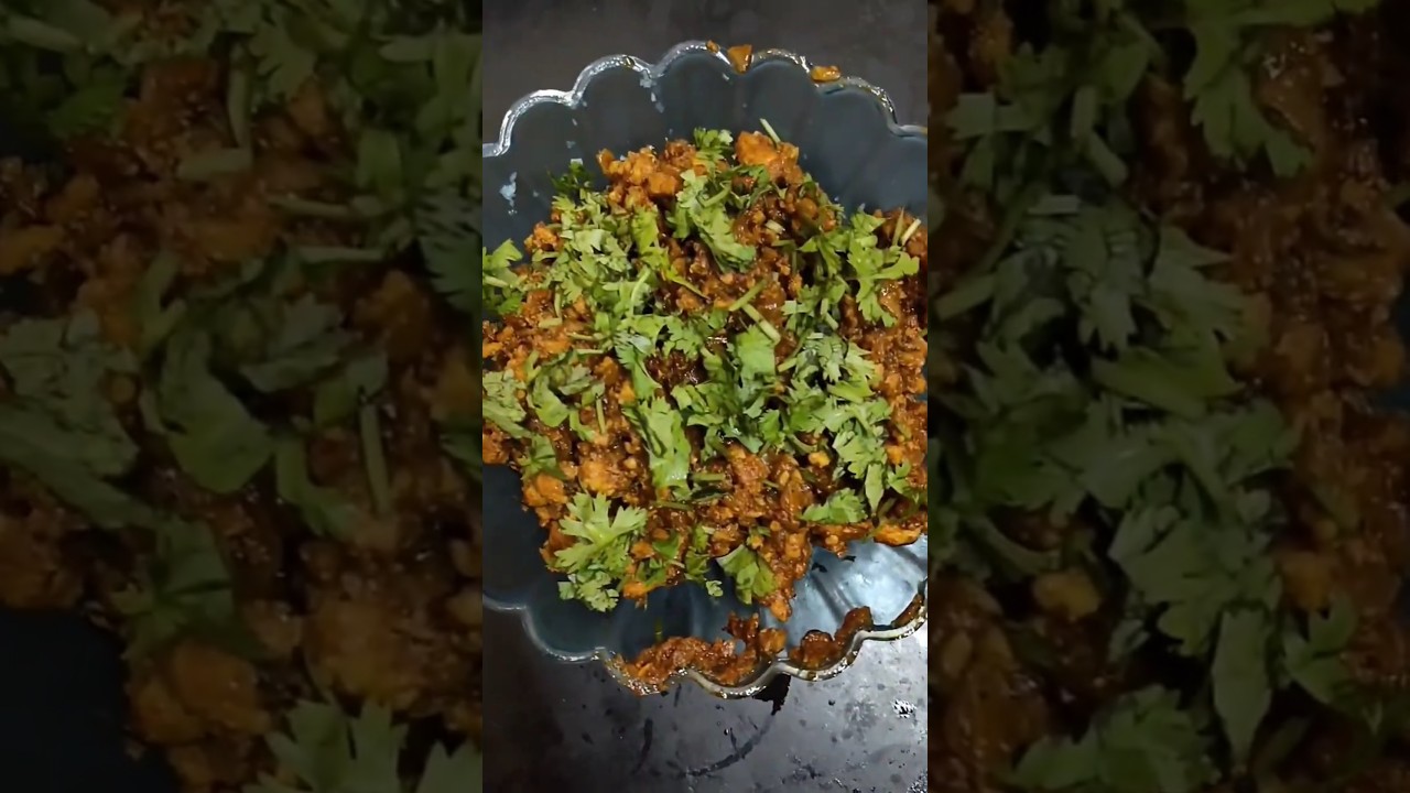 CHICKEN SAMOSA (CRISPY).   #chickensamosa @Delicious_Food.18To watch the video,plz visit my channel
