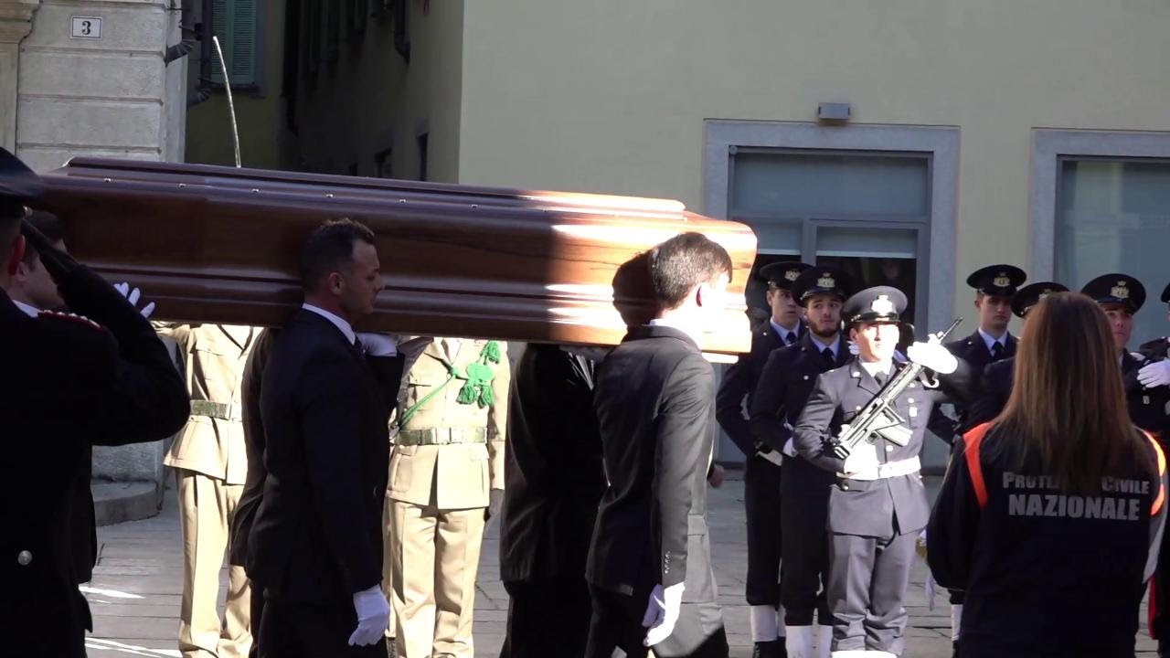 Protezione civile: Mattarella, Conte e centinaia di volontari per l'ultimo saluto a Zamberletti