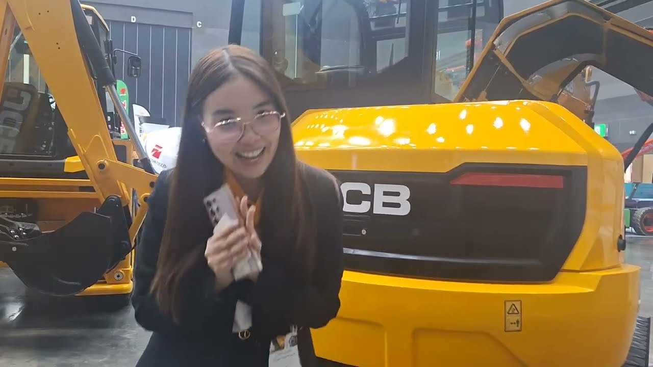รีวิวรถขุดเล็กJCB ขนาด 5 ตันหล่อจัดรถหกล้อดั้มฮิโน่ชัยรัชการ งาน CBA EXPO ไบเทค