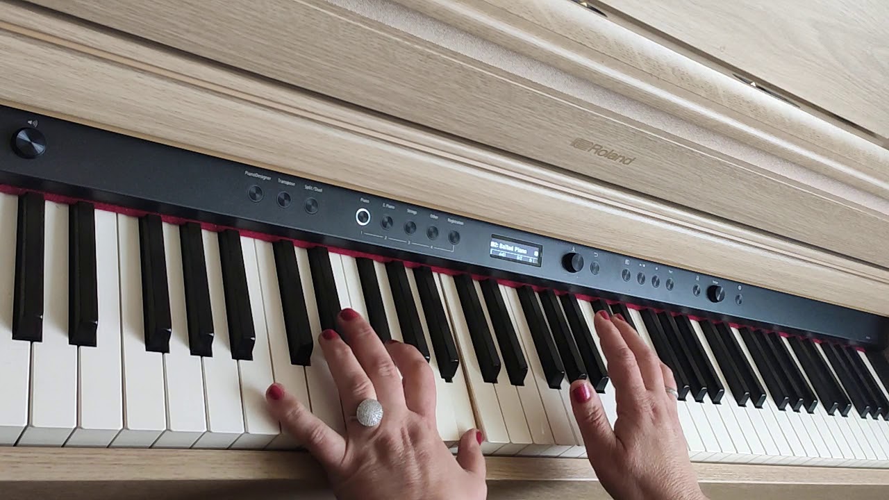 Երեքնուկ/Ereqnuk-Piano cover by Ruzanna