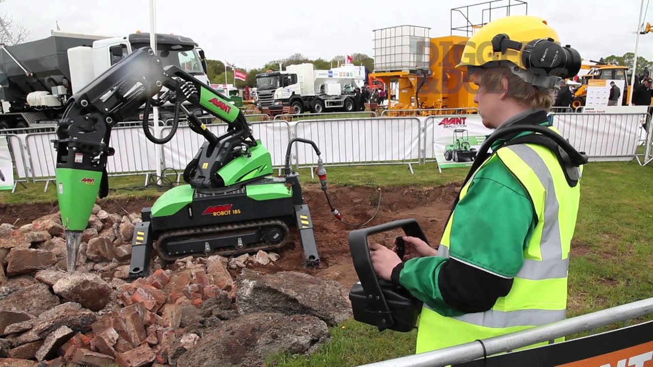 The Diggers and Dozers Top 10 Machines of 2013