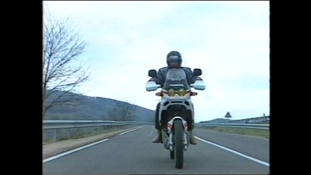 Test 900 Cagiva IE Lucky Explorer