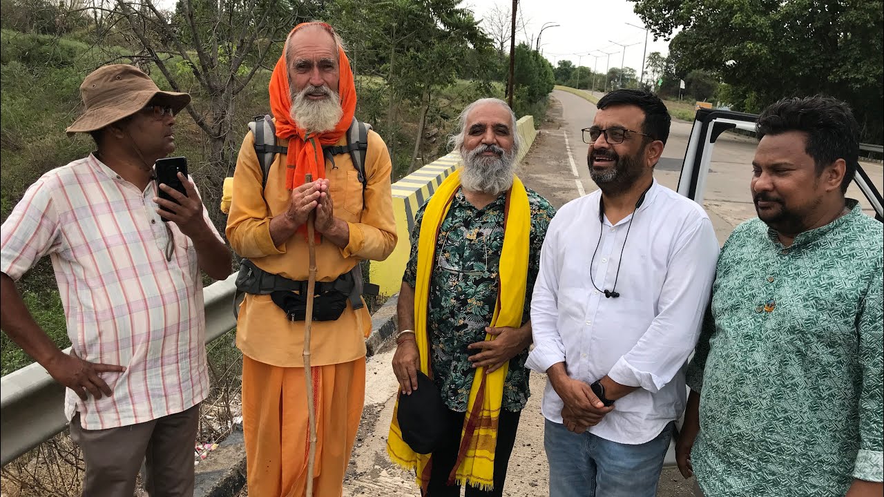 Narmada Parikrama-Episode 68-A conversation with our ‘Walking Sadhu’.