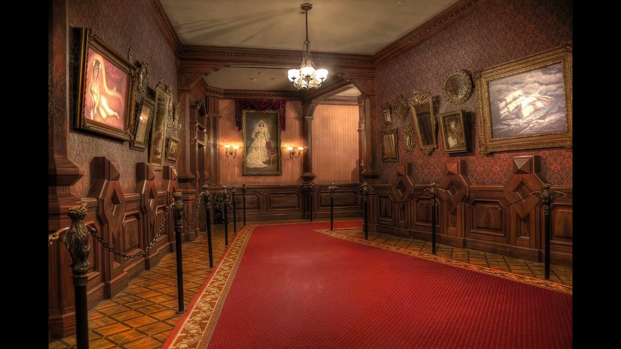 Portrait Hallway Loop - Phantom Manor Disneyland Paris