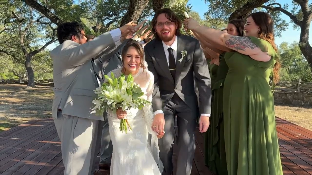 Kristen & Mason Wedding at Inspiring Oaks Ranch | Wimberley TX Wedding Photography & Videographey