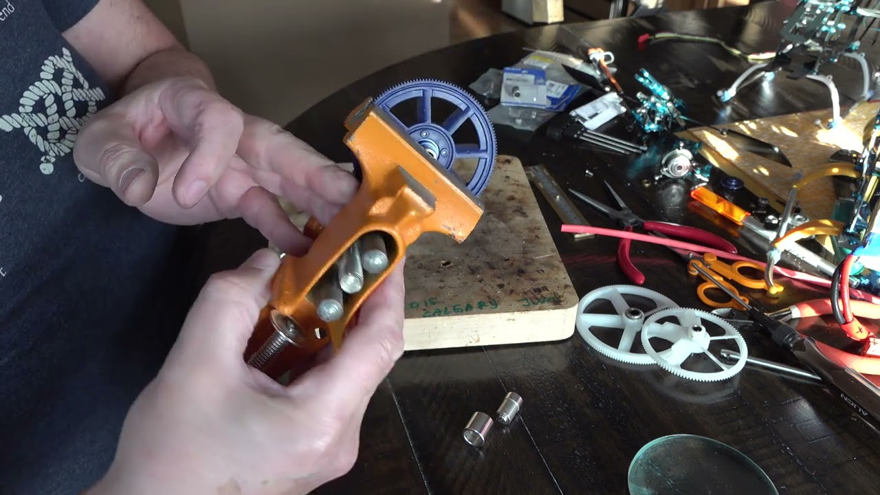 Align T rex 450 SA RC heli .. One-Way Bearing Removing Tool + Vise .. changing OW bearing AUTO ..