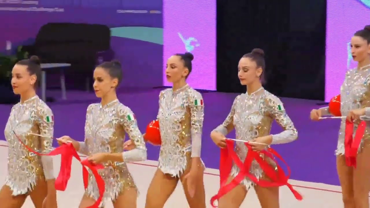 Italia 3 Cintas  2 Pelotas / 3 Ribbons 2 Balls - FIG World Cup Challenge Cluj Napoca 2024