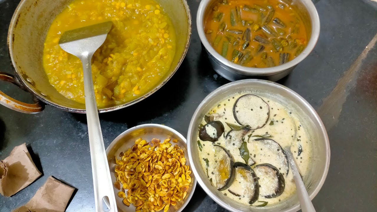 Lunch recipes দই বেগুন, লাউ ছোলার ডাল, ঢ্যাঁড়স আলু ঝাল কুমড়ো বীজ ভাজা ও সাদা ভাত |
