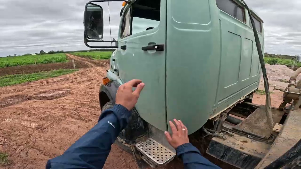 Resfriador lotado quase 6 mil litros de leite em um único produtor 😳🚛🐄