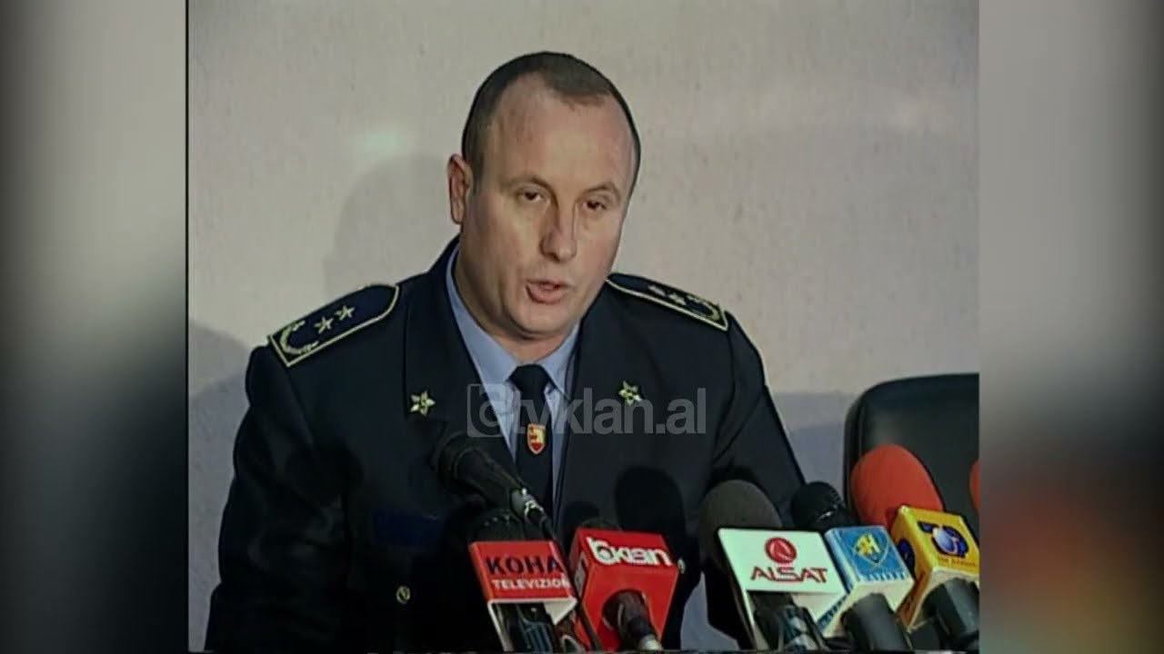 Operacion antidrogë në Durrës, arrestohet Xhevdet Troplini me 400 milion lekë - (17 Janar 2006)