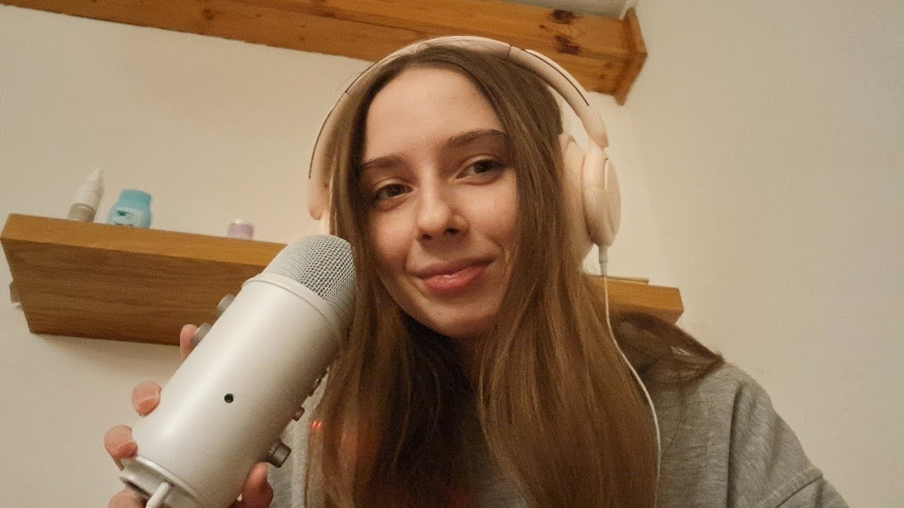 Quick little blue yeti ramble with mouth sounds ASMR