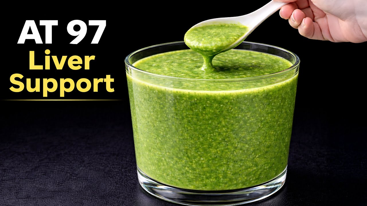 My 97-Year-Old Grandma’s Lemon & Parsley Drink for Liver Support