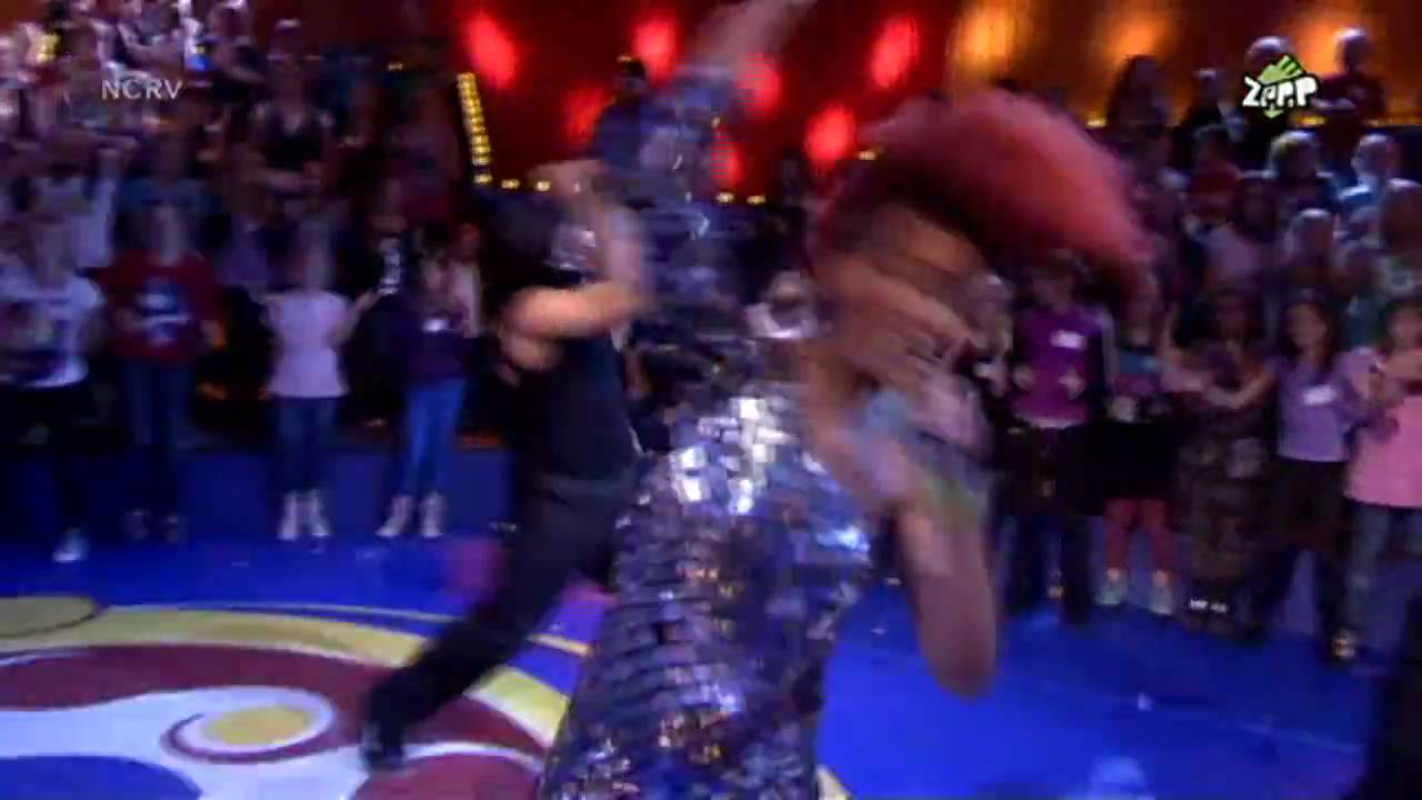 Eva Simons - Silly Boy (17/10/2009) HD