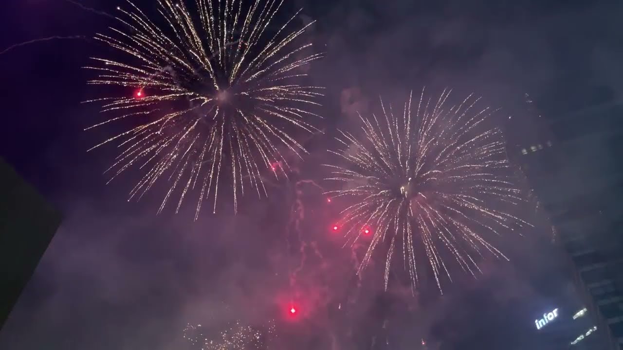 [4K] New Year Fireworks in 5th Ave. BGC Philippines