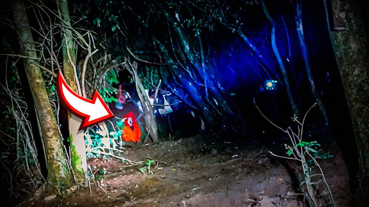 O PALHAÇO APARECEU NO ACAMPAMENTO * tentou roubar o cavalo do Léo *