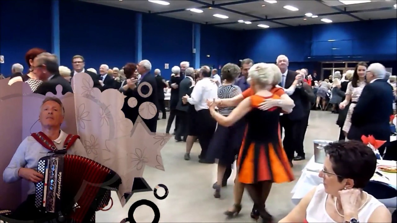 Le temps d'une romance. Valse jouée par Jean Claude à l'accordéon.