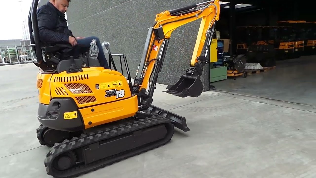 Mini Pelle 1800 KG Neuf